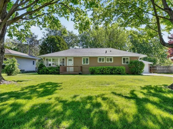 4310 Clearview Drive, Cedar Falls, IA 50613