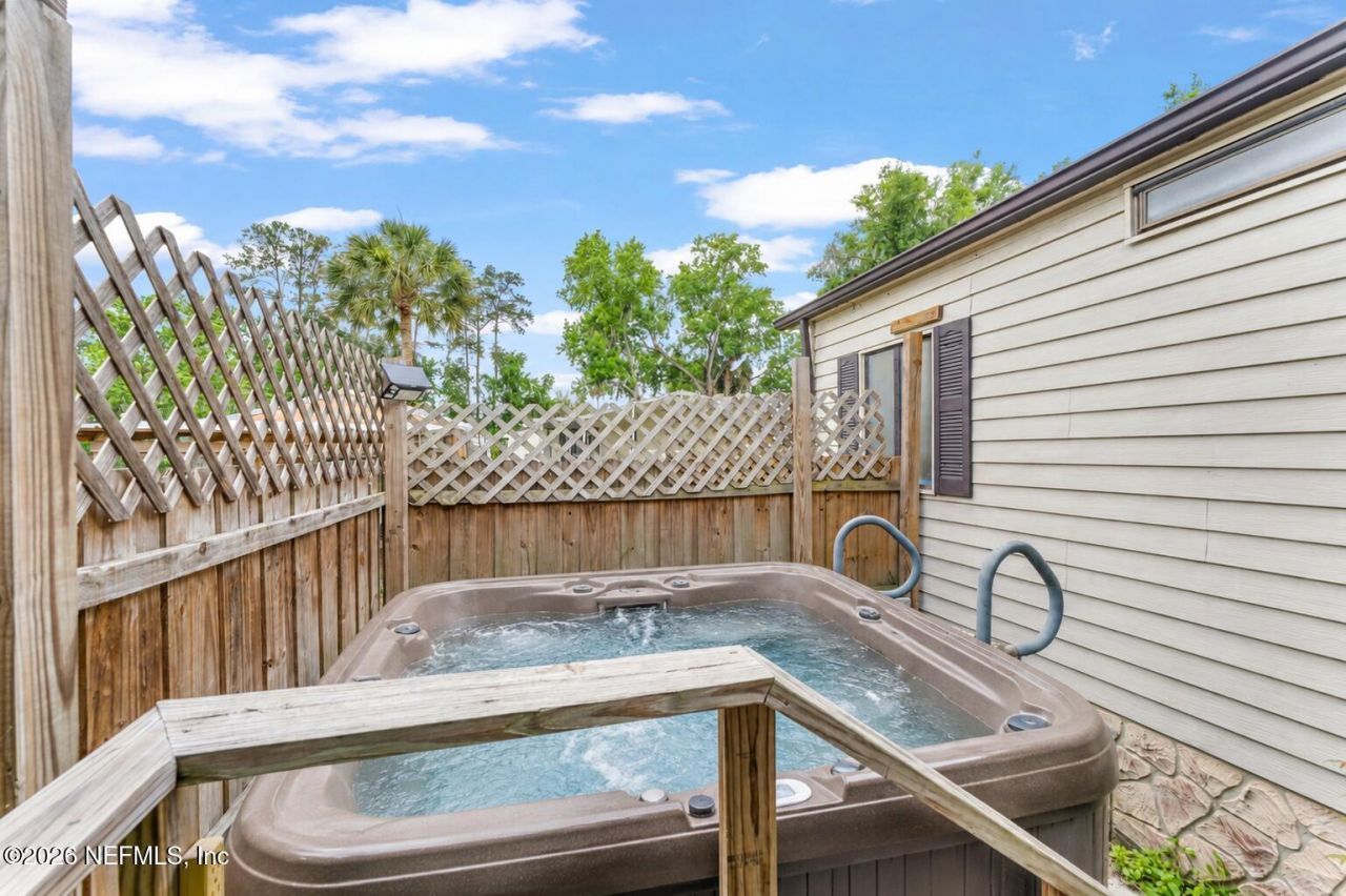 418 Cove Drive, Satsuma, FL 32189 Photo
