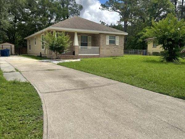 5227 BUNCHE Drive, Jacksonville, FL 32209