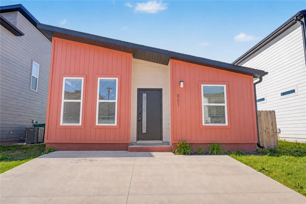 851 States Avenue, Bentonville, AR 72713 Main Photo