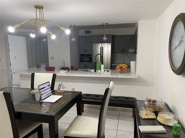 1621 Collins Ave, Unit 707, Miami Beach, FL 33139