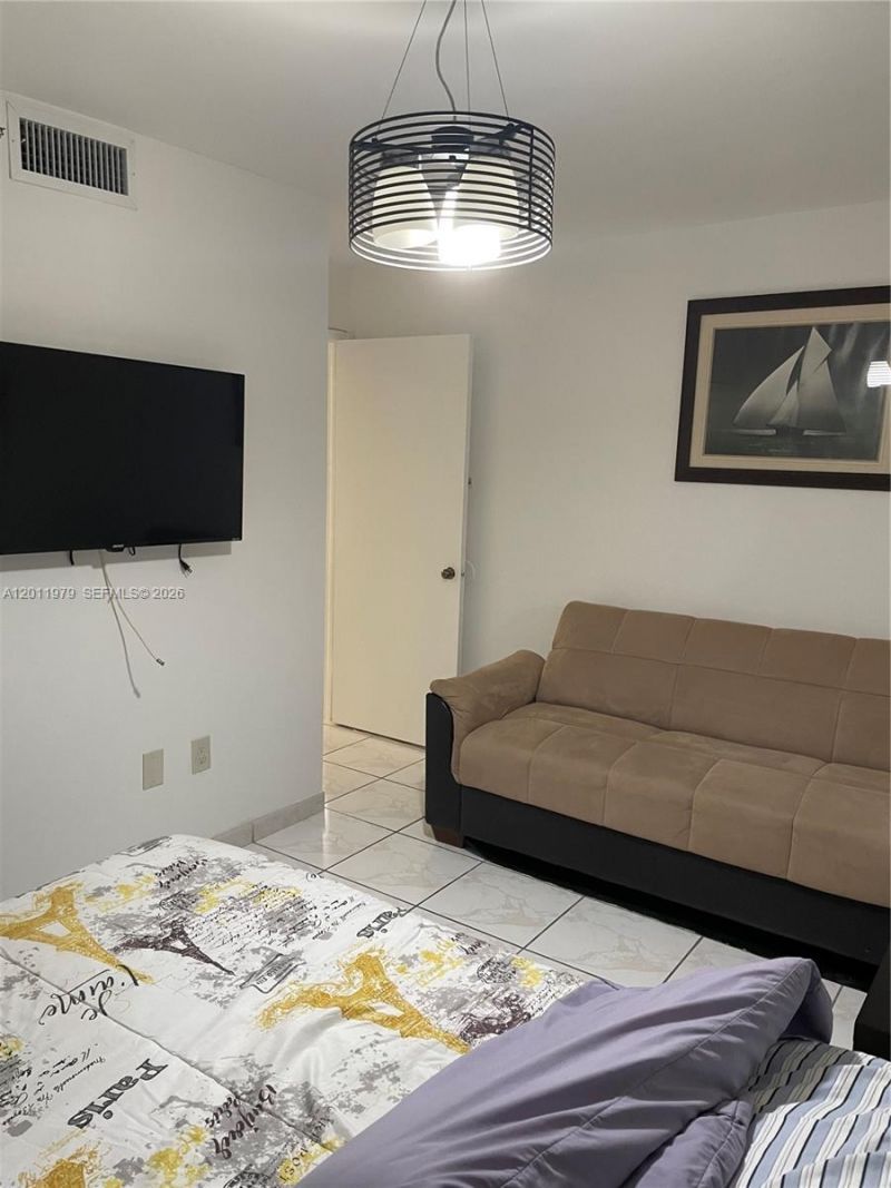1621 Collins Ave, Unit 707, Miami Beach, FL 33139 Photo