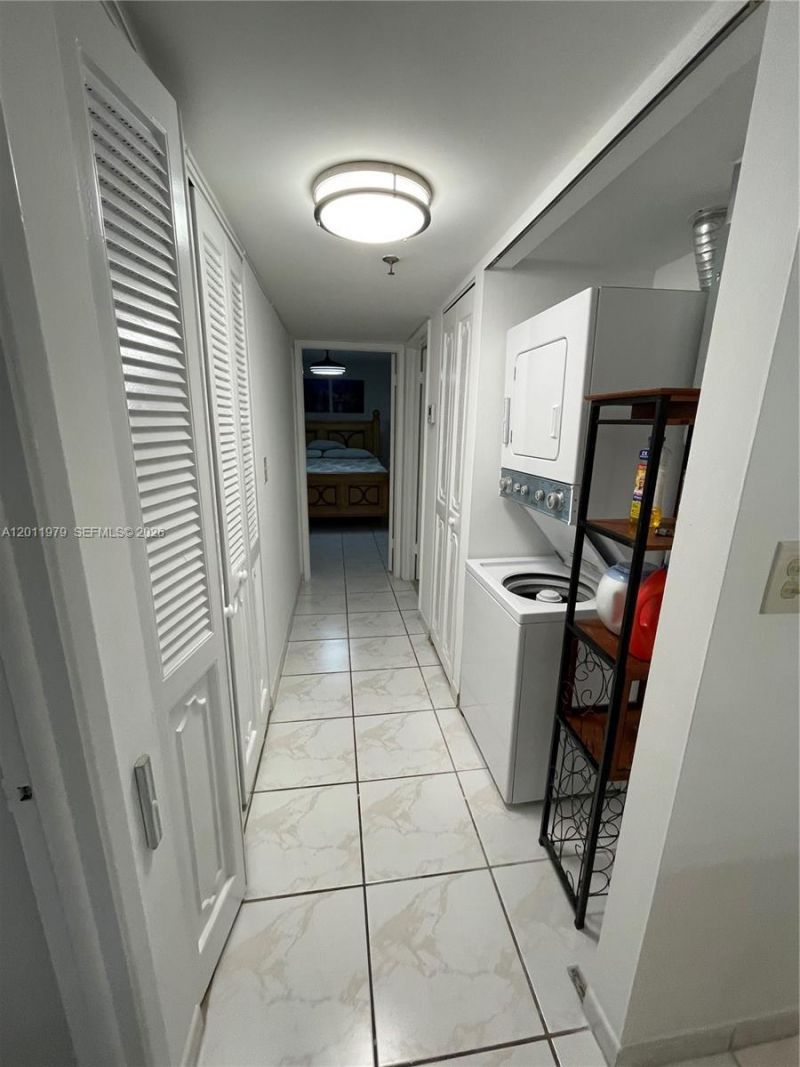 1621 Collins Ave, Unit 707, Miami Beach, FL 33139 Photo