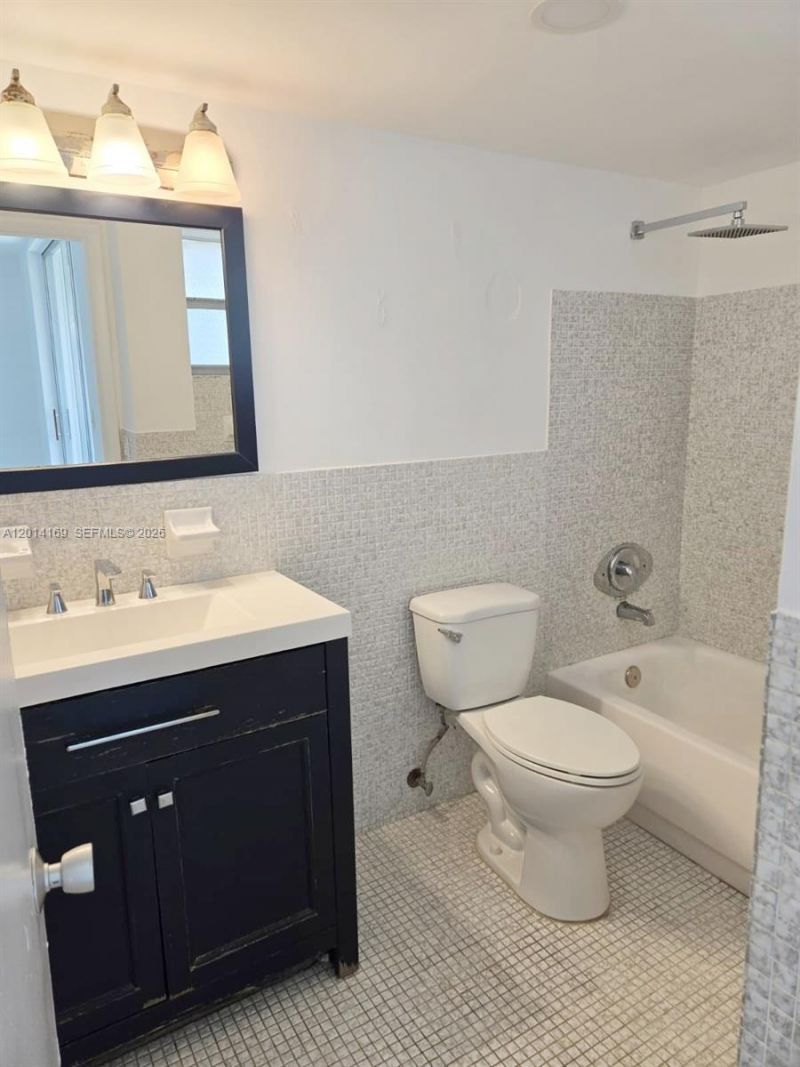 1475 NE 125th Ter , Unit 503B, North Miami, FL 33161 Photo