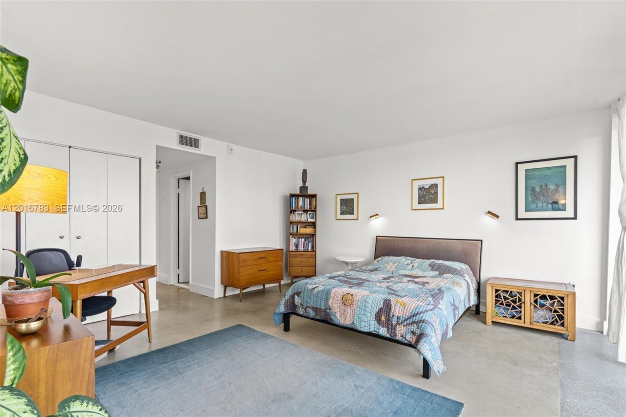 770 NE 69th St , Unit 6D, Miami, FL 33138 Photo