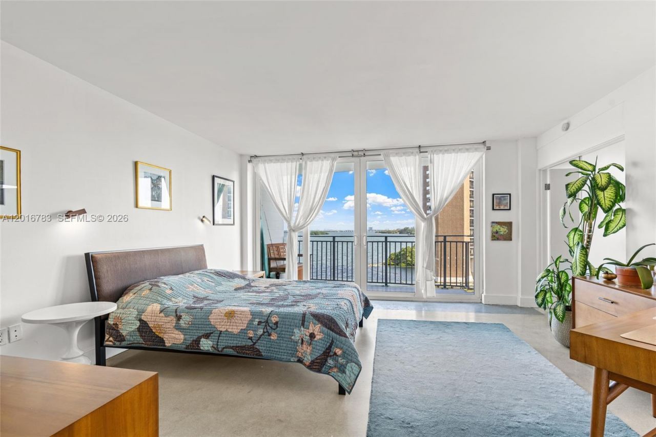 770 NE 69th St , Unit 6D, Miami, FL 33138 Photo
