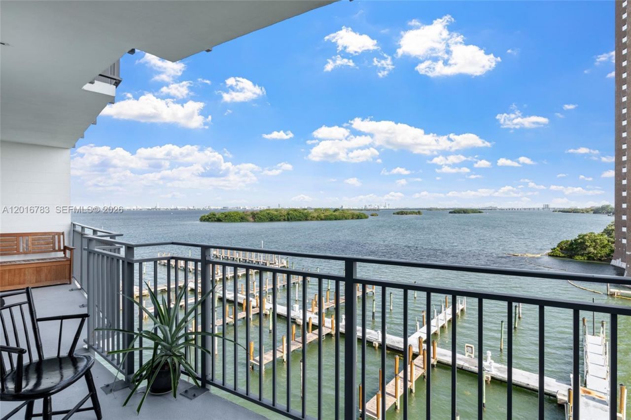 770 NE 69th St , Unit 6D, Miami, FL 33138 Photo
