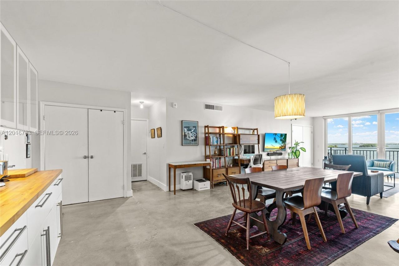 770 NE 69th St , Unit 6D, Miami, FL 33138 Photo