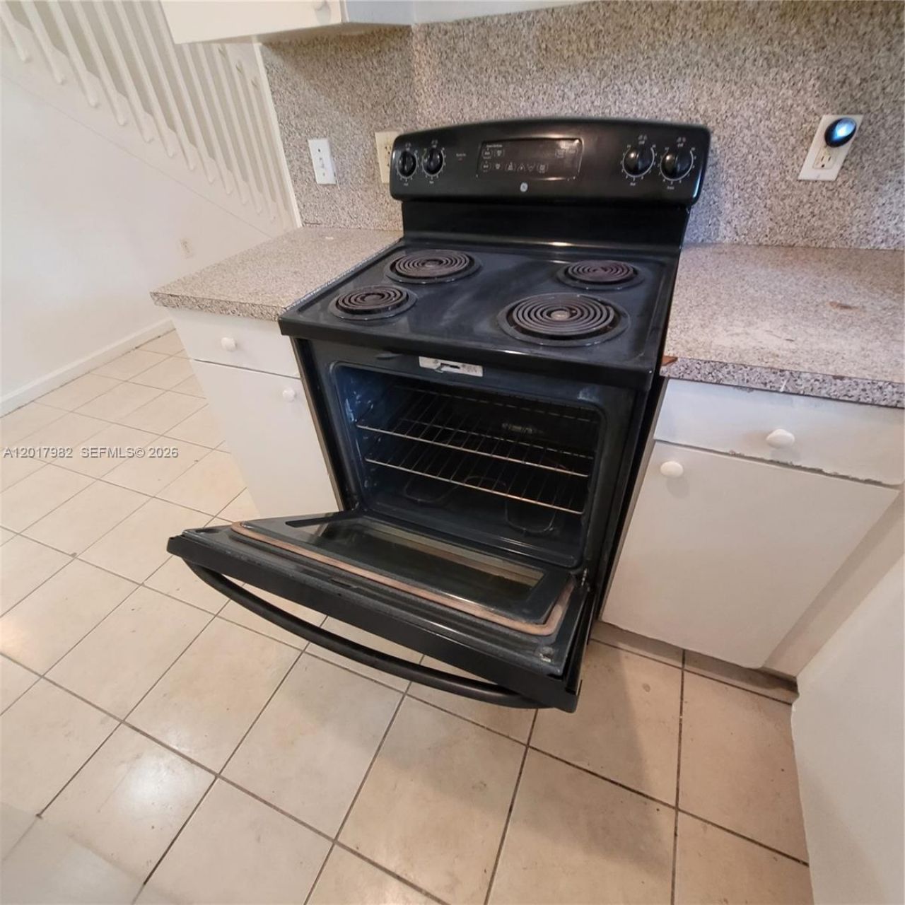 13950 NE 2nd Ave, Unit 1A, Miami, FL 33161 Photo