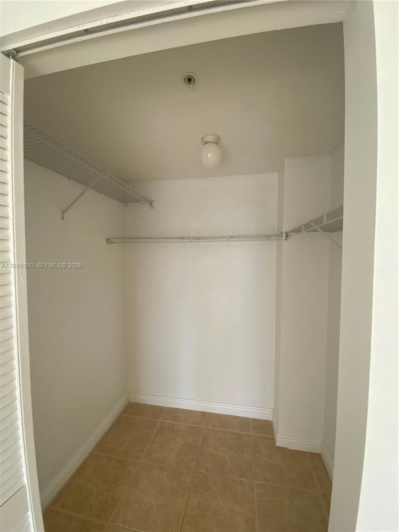2425 SW 27th Ave , Unit 1008, Miami, FL 33145 Photo