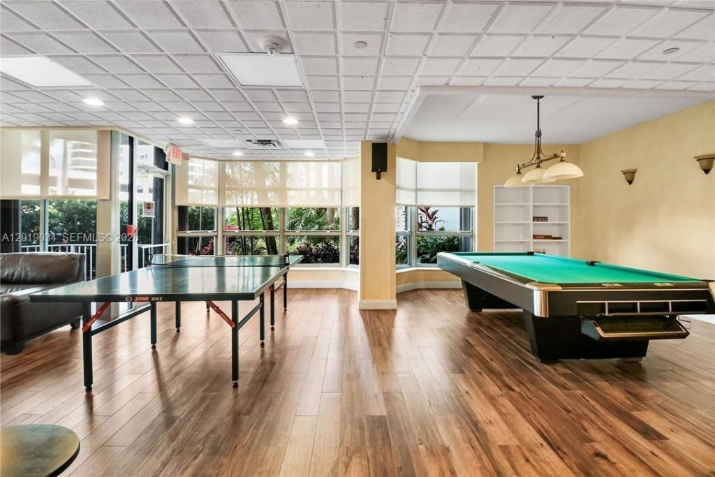 3530 Mystic Pointe Dr , Unit 1205, Aventura, FL 33180 Photo