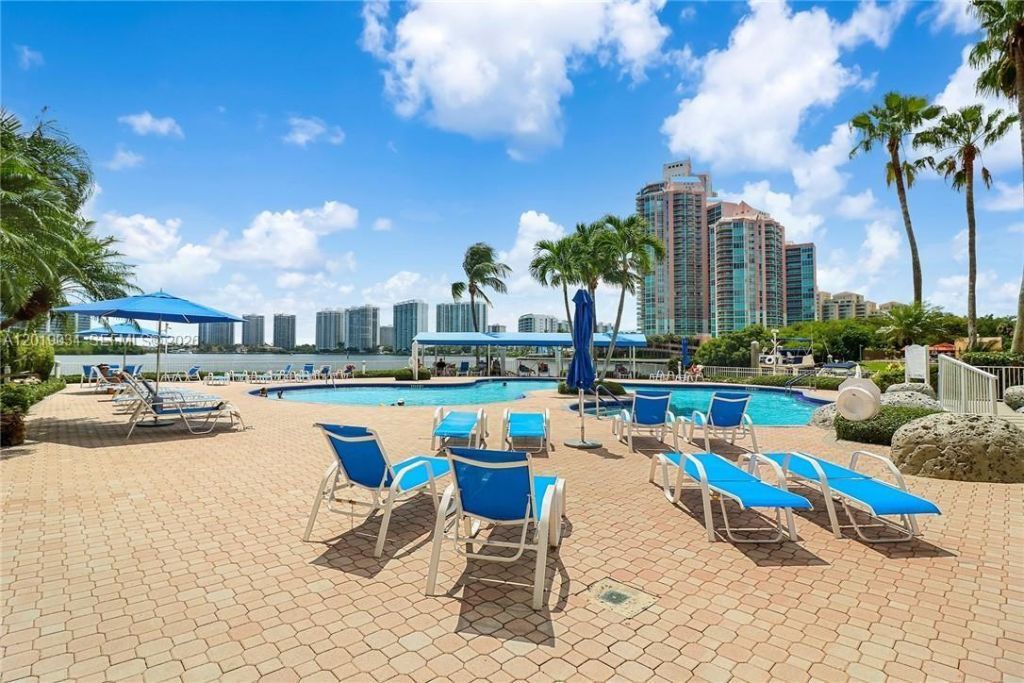 3530 Mystic Pointe Dr , Unit 1205, Aventura, FL 33180 Photo