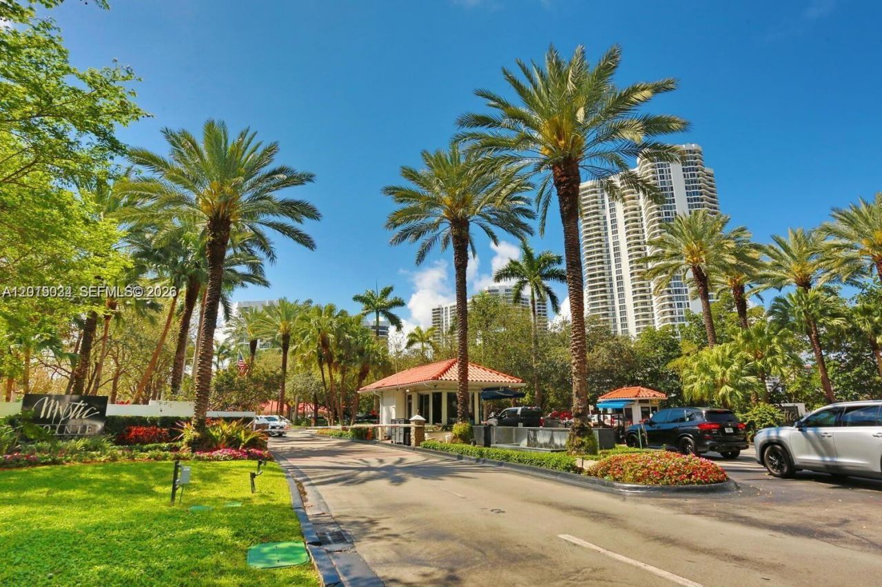 3530 Mystic Pointe Dr , Unit 1205, Aventura, FL 33180 Photo