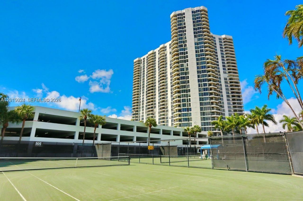 3530 Mystic Pointe Dr , Unit 1205, Aventura, FL 33180 Photo