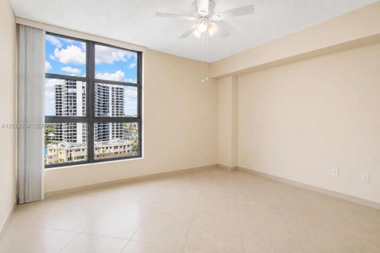 3530 Mystic Pointe Dr , Unit 1205, Aventura, FL 33180 Photo