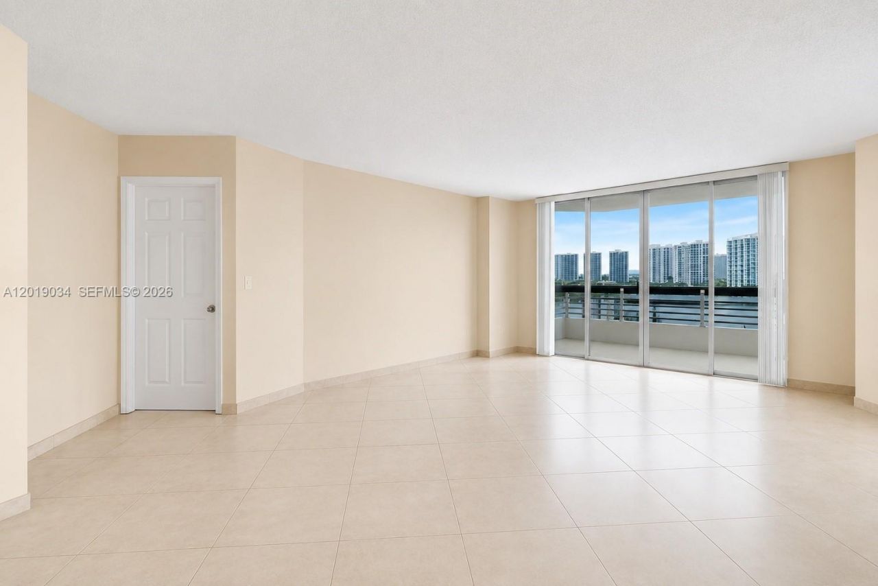 3530 Mystic Pointe Dr , Unit 1205, Aventura, FL 33180 Photo