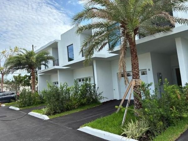 2511 Pierce St, Unit 6, Hollywood, FL 33020