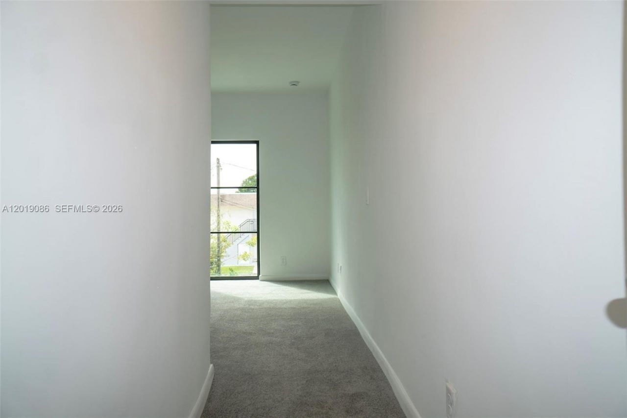 2511 Pierce St, Unit 6, Hollywood, FL 33020 Photo