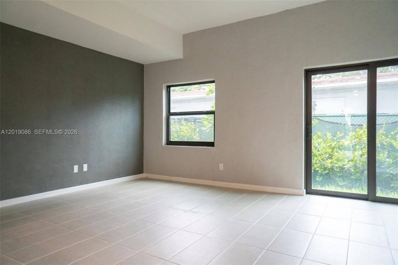 2511 Pierce St, Unit 6, Hollywood, FL 33020 Photo