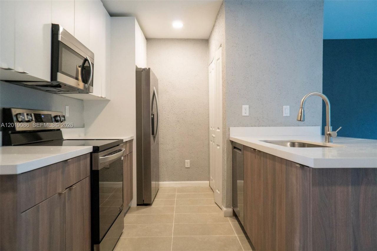 2511 Pierce St, Unit 6, Hollywood, FL 33020 Photo