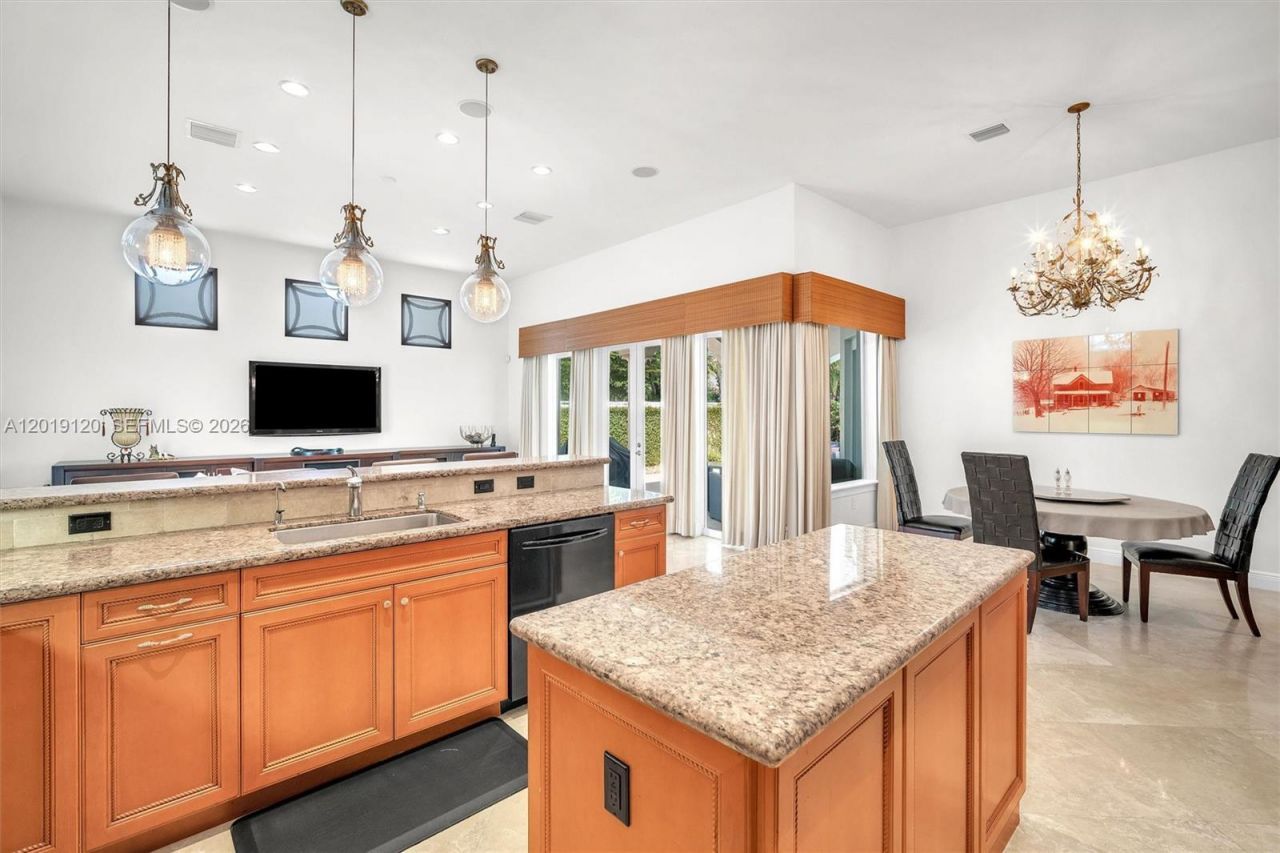 1480 Windjammer Way , Unit ., Hollywood, FL 33019 Photo