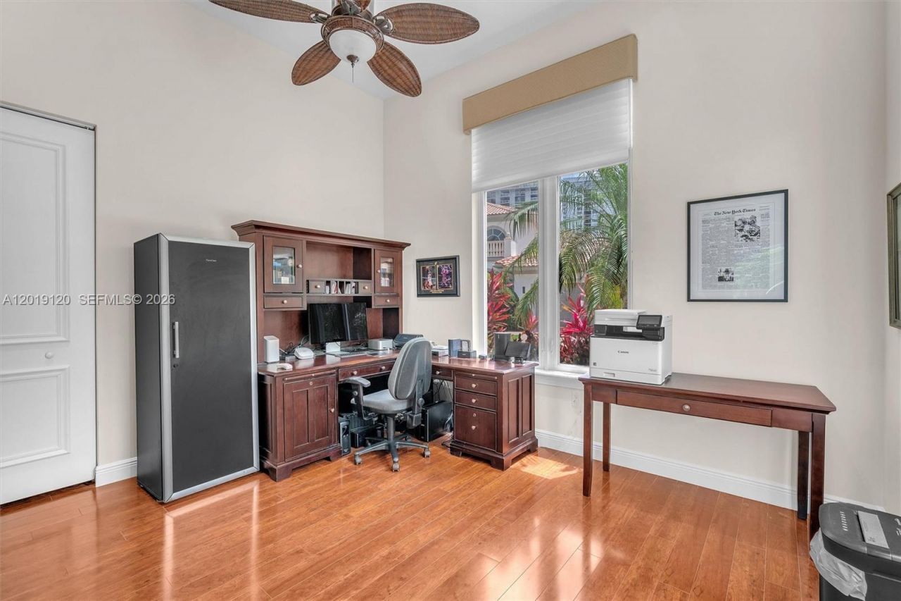 1480 Windjammer Way , Unit ., Hollywood, FL 33019 Photo