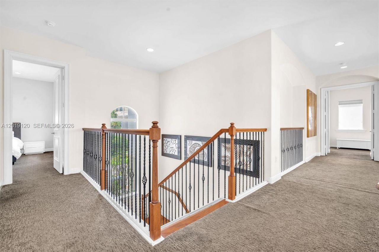 1480 Windjammer Way , Unit ., Hollywood, FL 33019 Photo