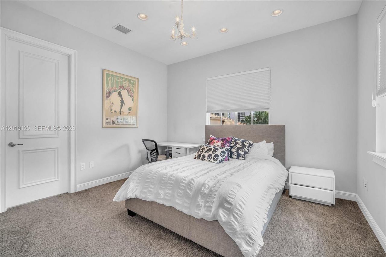 1480 Windjammer Way , Unit ., Hollywood, FL 33019 Photo
