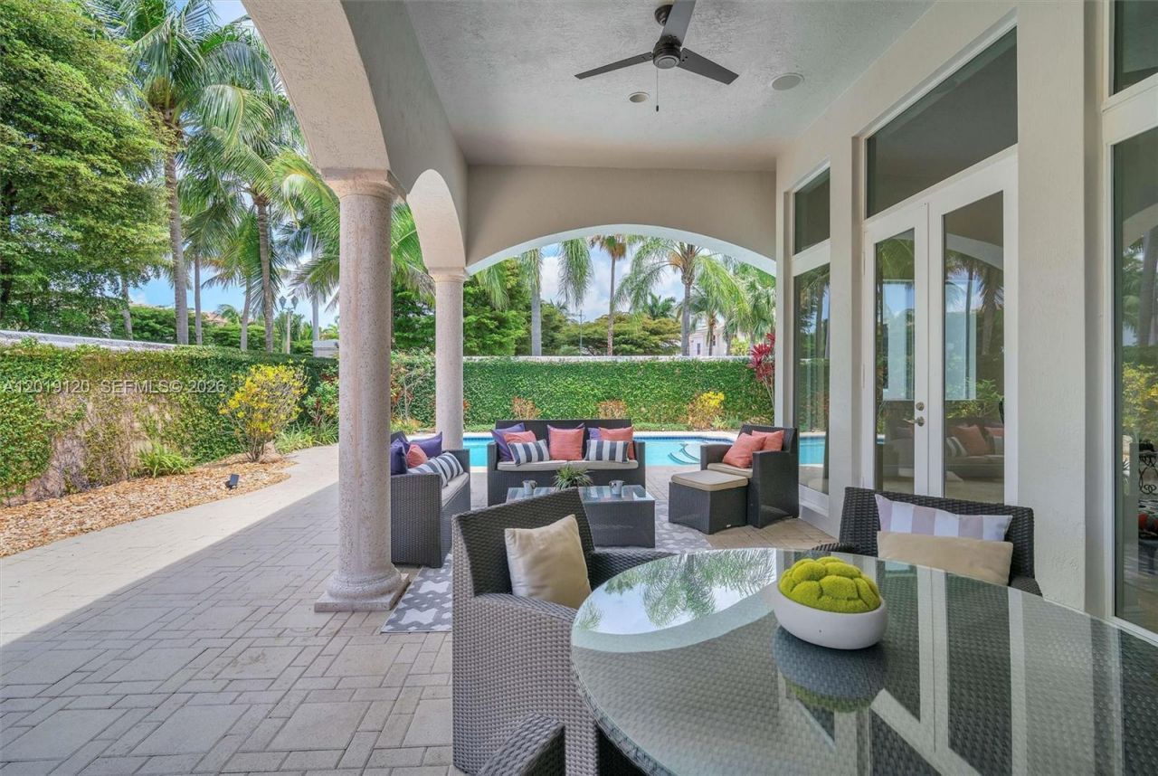 1480 Windjammer Way , Unit ., Hollywood, FL 33019 Photo