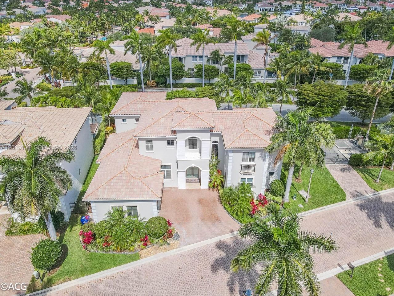 1480 Windjammer Way , Unit ., Hollywood, FL 33019 Photo