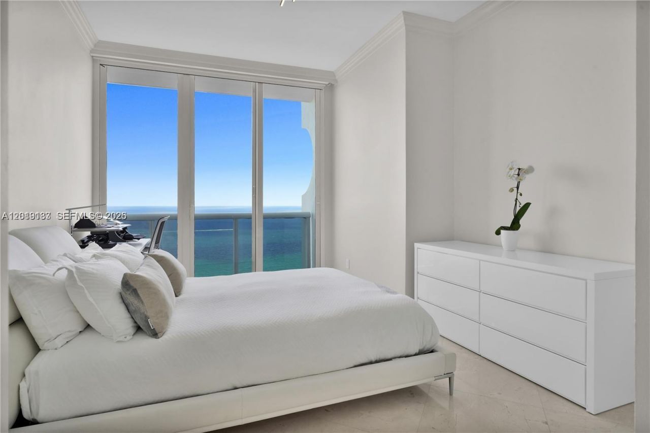 4779 Collins Ave , Unit PH 4301, Miami Beach, FL 33140 Photo