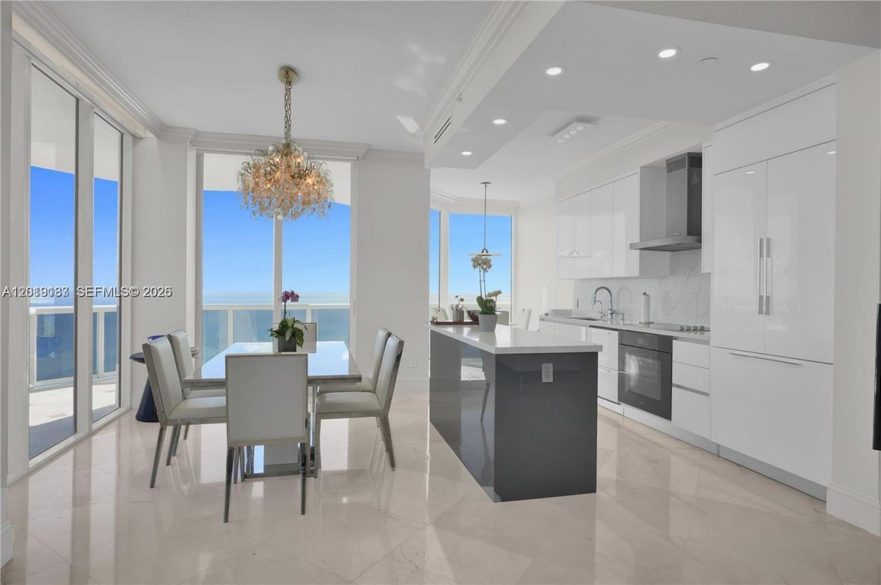 4779 Collins Ave , Unit PH 4301, Miami Beach, FL 33140 Photo