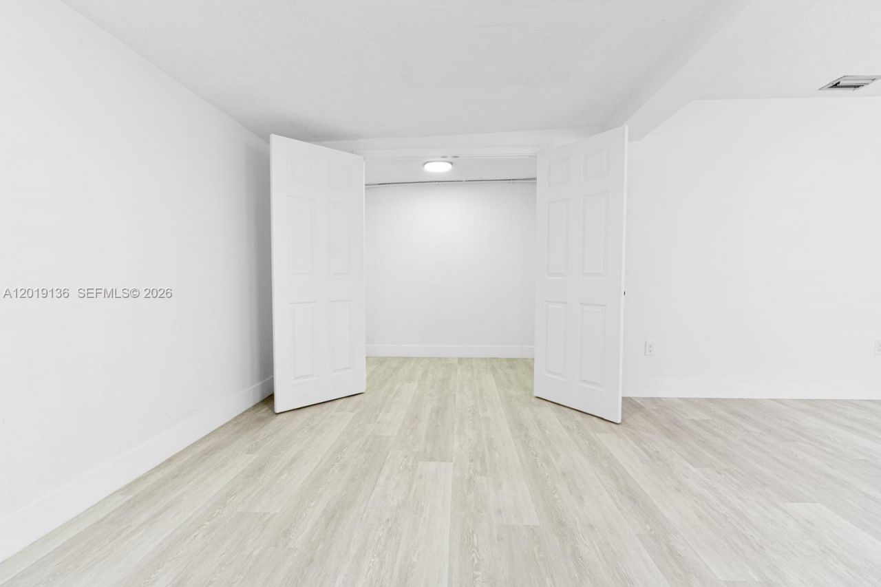 Please Call For Address, Hialeah, FL 33015 Photo