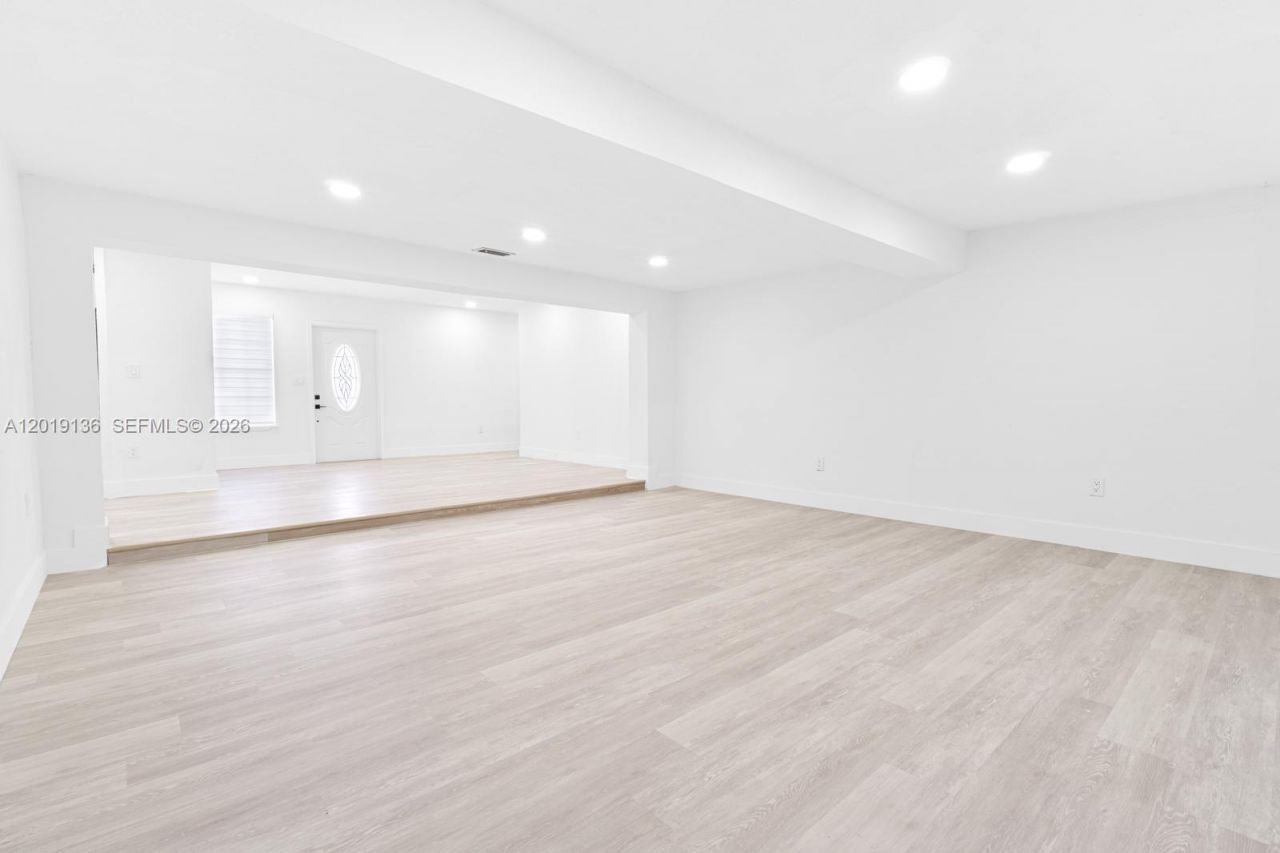 Please Call For Address, Hialeah, FL 33015 Photo