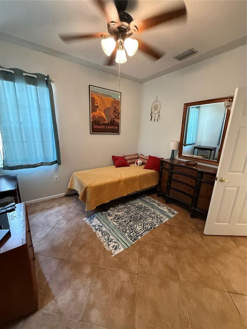 724 NW 170th Ter, Pembroke Pines, FL 33028 Photo