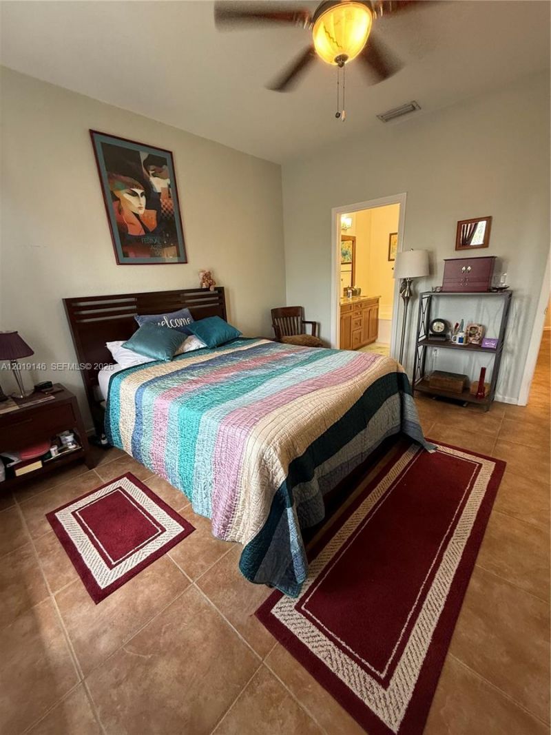724 NW 170th Ter, Pembroke Pines, FL 33028 Photo