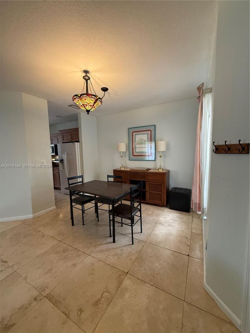 724 NW 170th Ter, Pembroke Pines, FL 33028 Photo