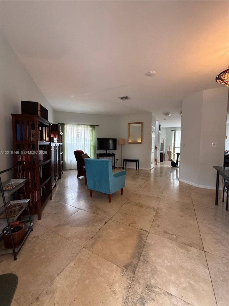 724 NW 170th Ter, Pembroke Pines, FL 33028 Photo
