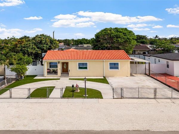 341 E 58th St, Hialeah, FL 33013