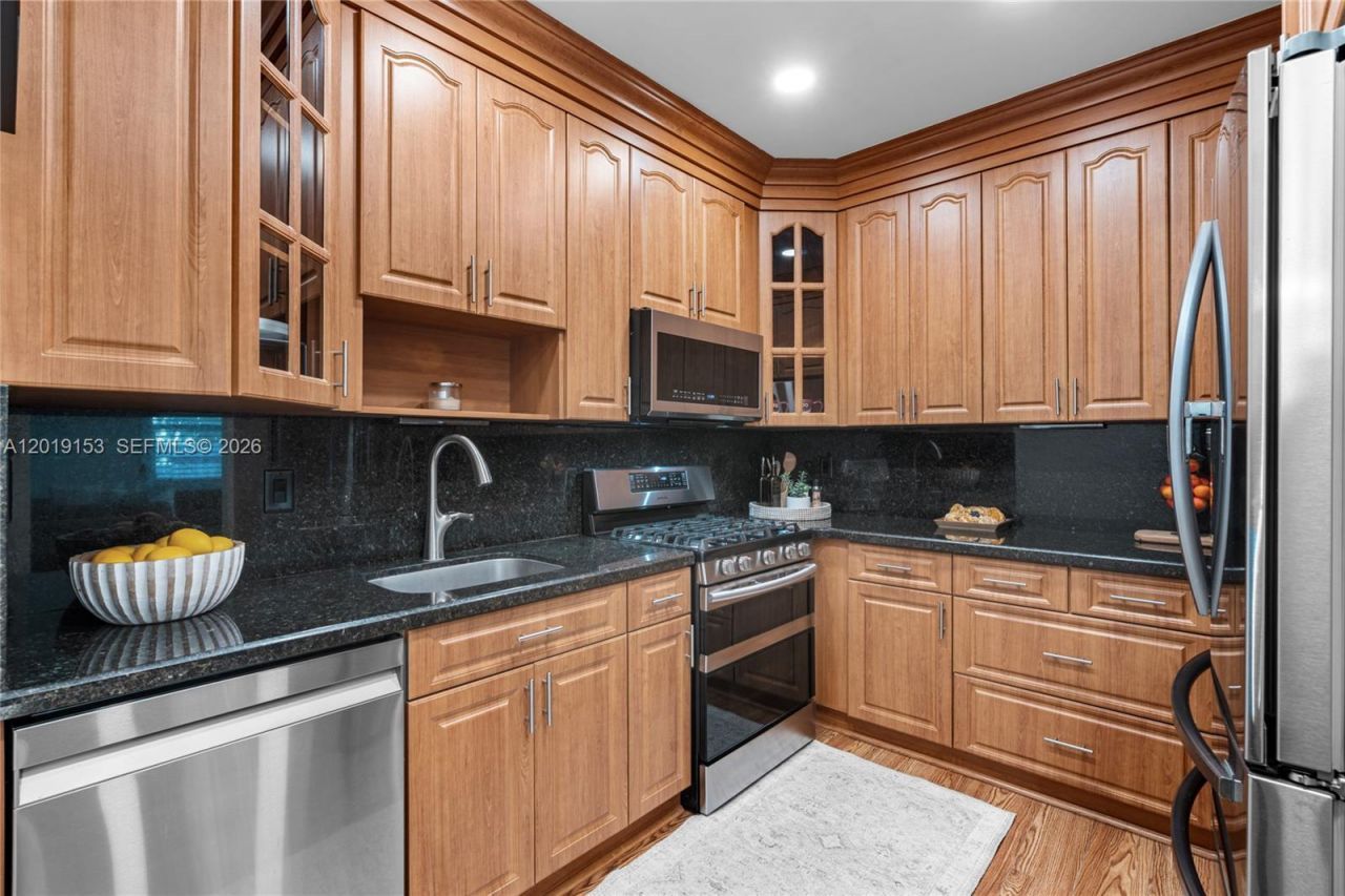341 E 58th St, Hialeah, FL 33013 Photo