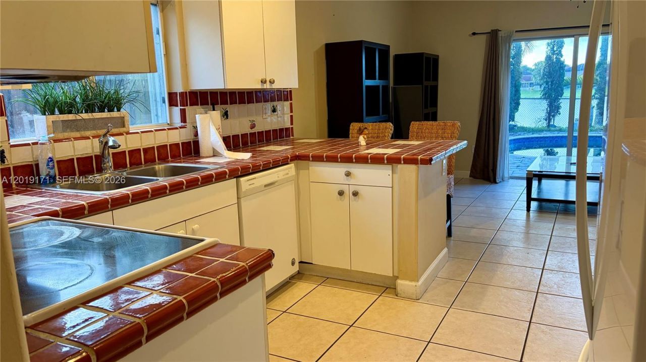 13553 SW 124th Ave Rd , Unit 13553, Miami, FL 33186 Photo