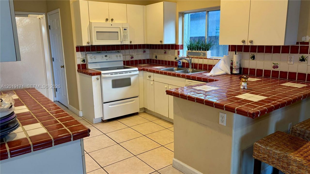 13553 SW 124th Ave Rd , Unit 13553, Miami, FL 33186 Photo