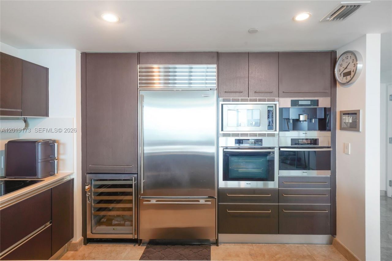 17001 Collins Ave , Unit 2805, Sunny Isles Beach, FL 33160 Photo