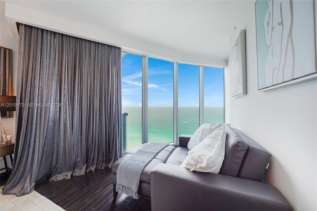 17001 Collins Ave , Unit 2805, Sunny Isles Beach, FL 33160 Photo
