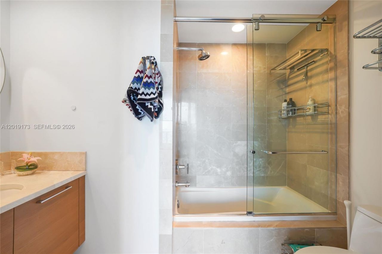 17001 Collins Ave , Unit 2805, Sunny Isles Beach, FL 33160 Photo