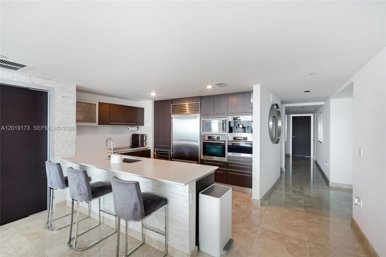 17001 Collins Ave , Unit 2805, Sunny Isles Beach, FL 33160 Photo