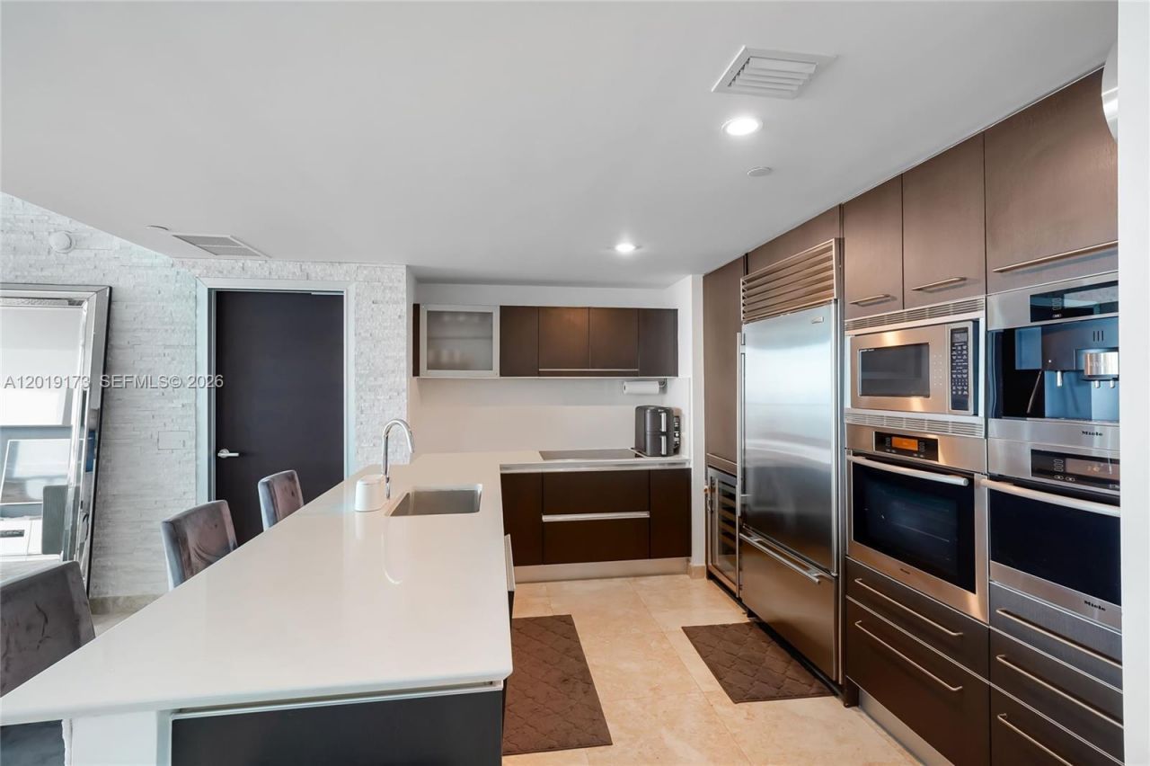 17001 Collins Ave , Unit 2805, Sunny Isles Beach, FL 33160 Photo