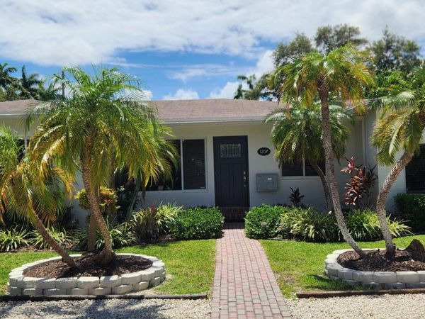 1207 NE 12th Avenue, Fort Lauderdale, FL 33304