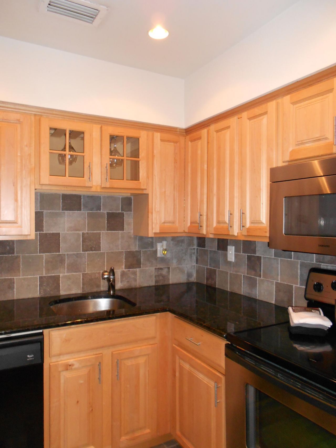 1207 NE 12th Avenue, Fort Lauderdale, FL 33304 Photo