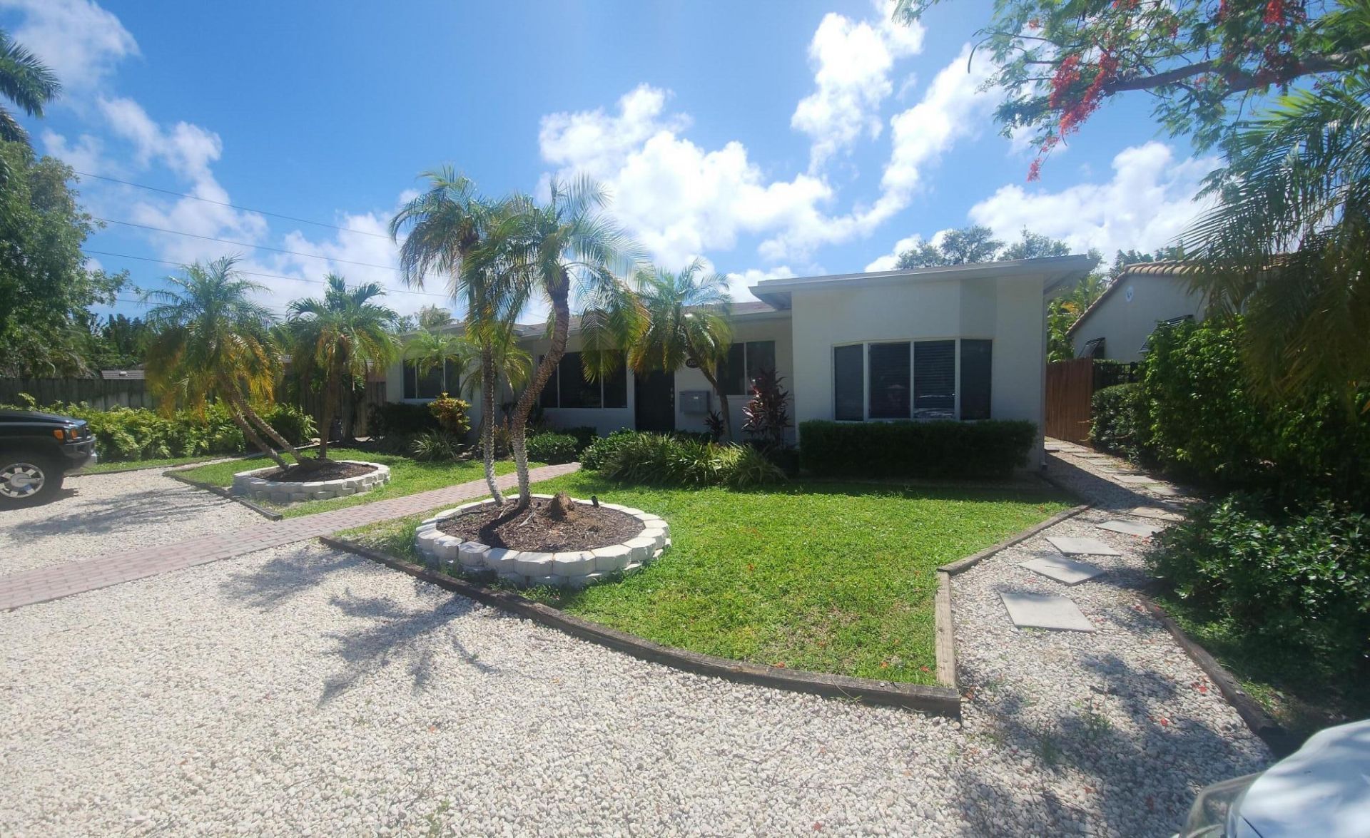 1207 NE 12th Avenue, Fort Lauderdale, FL 33304 Photo